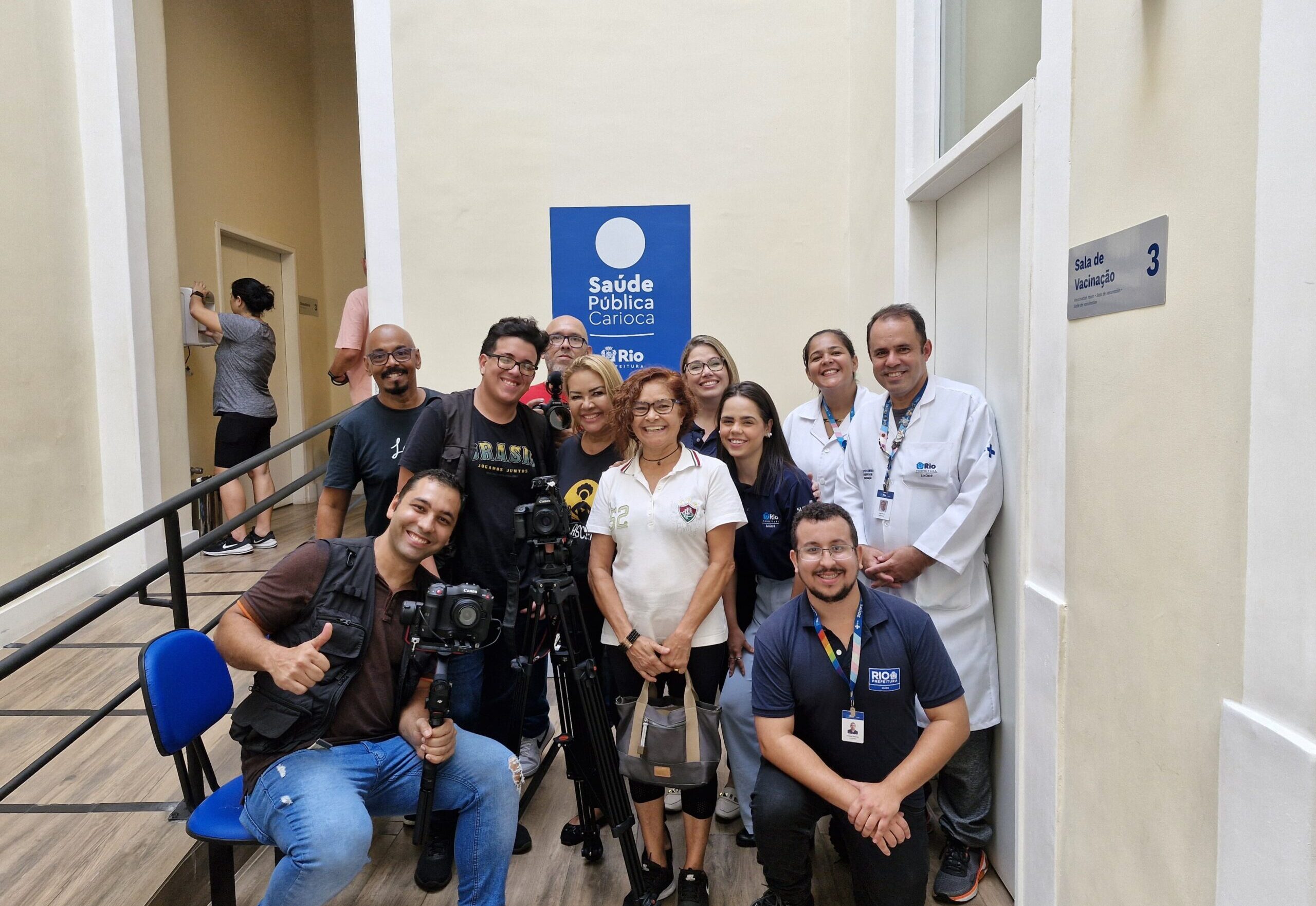 Visita cinematográfica ao Super Centro Carioca de Vacinação