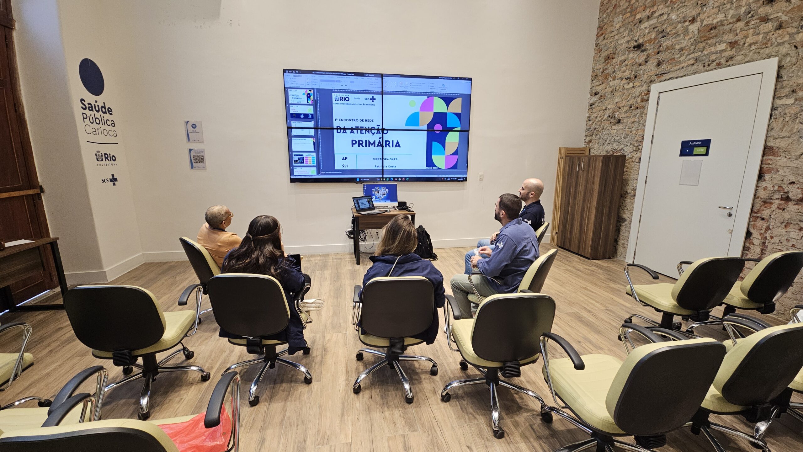 Elaboração de apresentação do 1º  encontro de rede de Atenção Primária