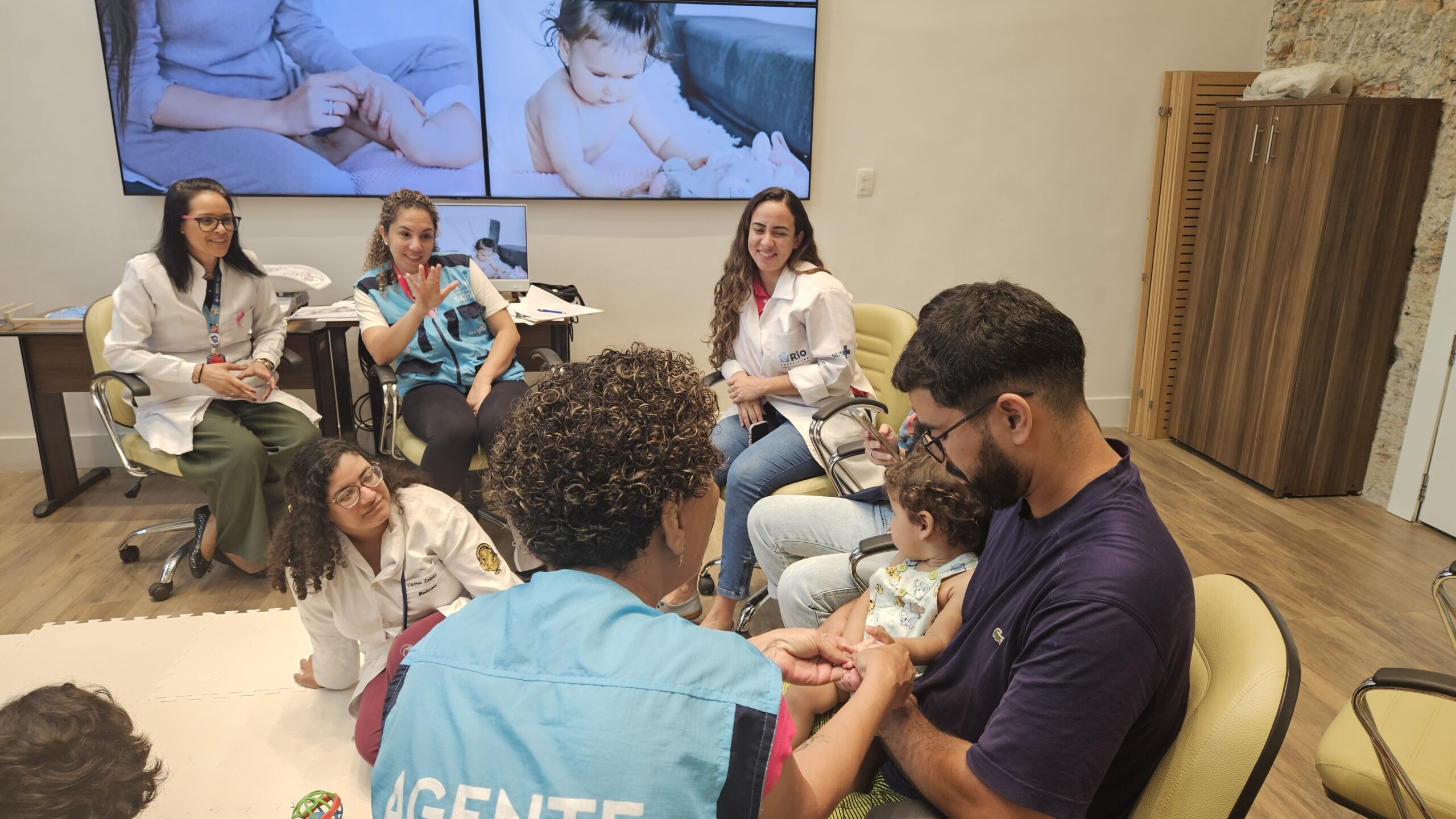 Grupo de Puericultura aborda Shantala e Vacinação