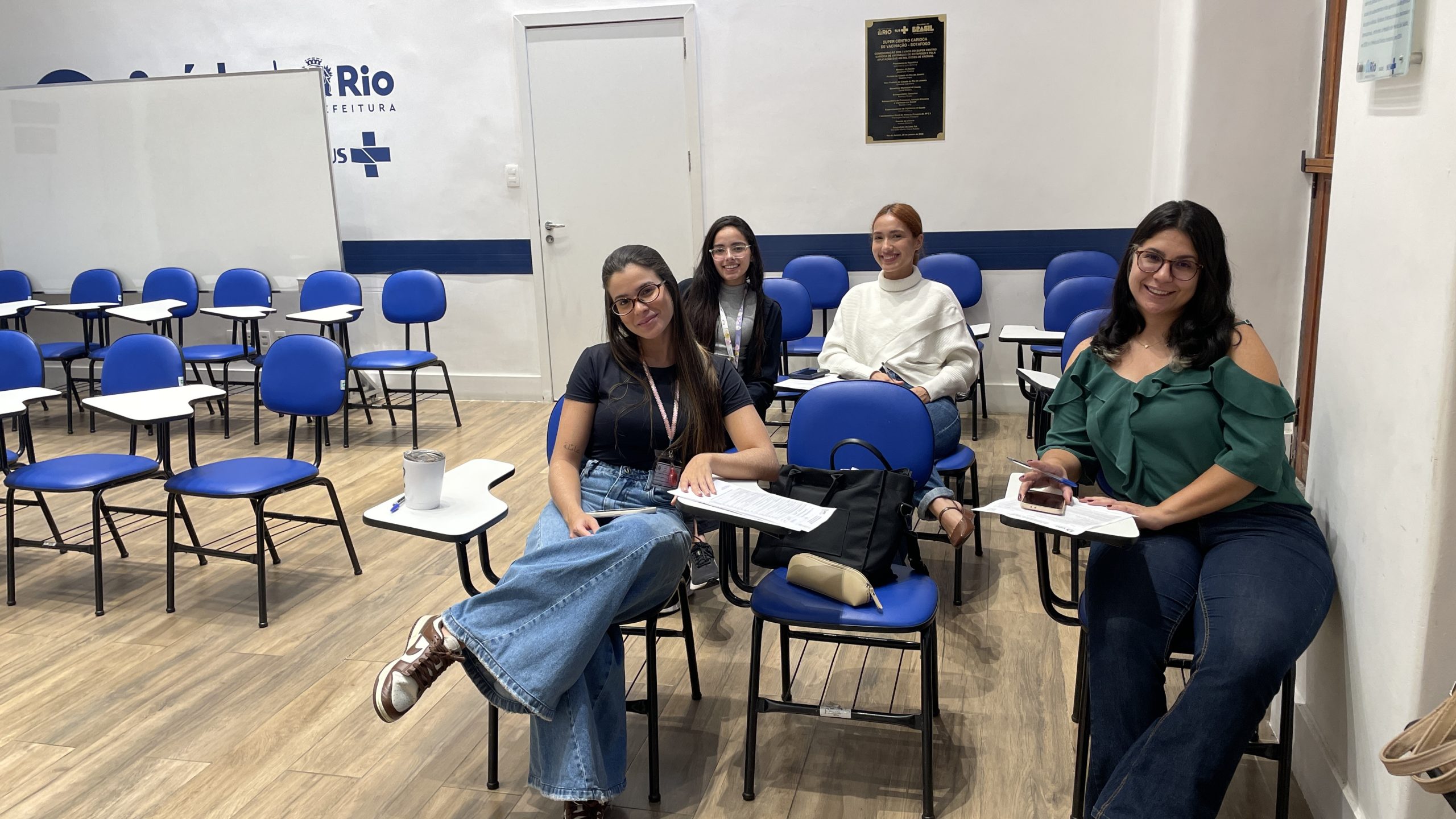 Reunião de alinhamento para finalização de estágio da UFRJ.
